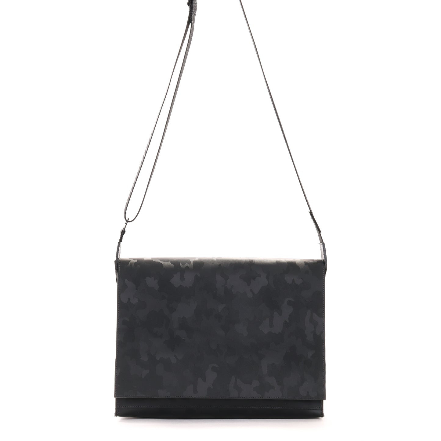 BM.AC MESSENGER MATTE BLACK CAMO