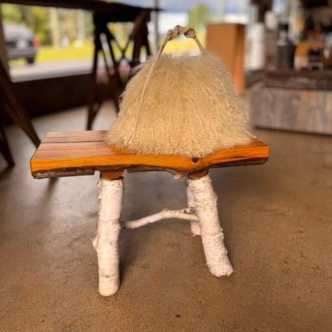 MEDIUM DRAWSTRING BEIGE MONGOLIAN SHEEPSKIN