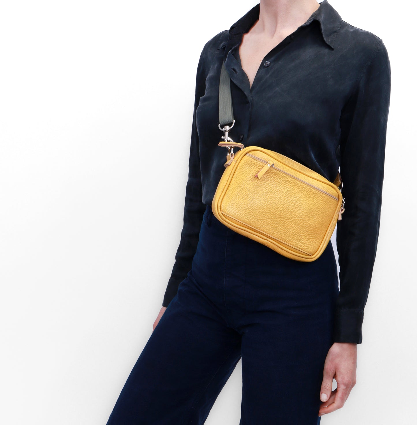 MINI CAMERA BAG KHAKI ITALIAN LAMB