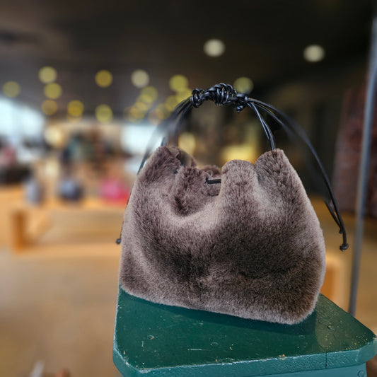 MINI DRAWSTRING BAG FAWN SHEARLING