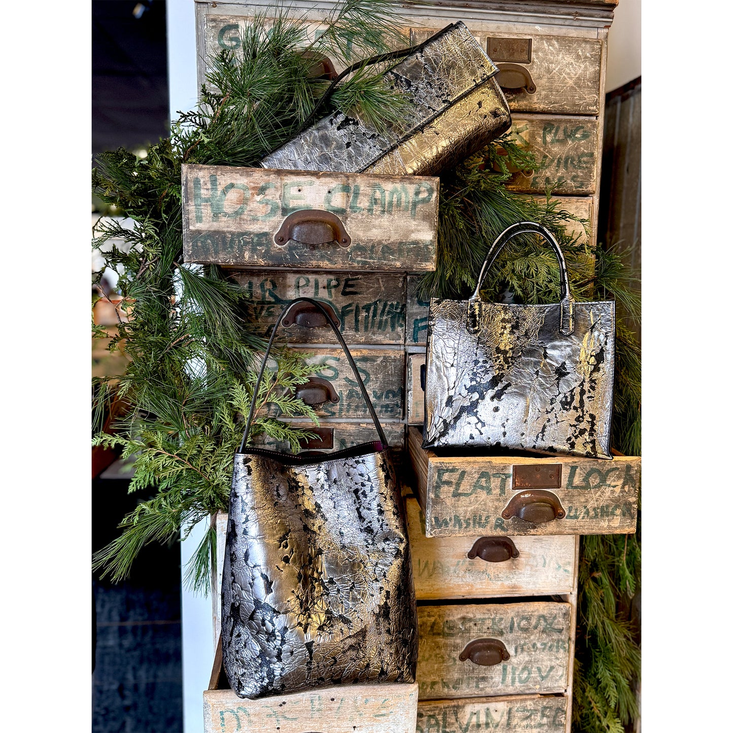 TOP HANDLE CLUTCH SPLASH SHEEPSKIN