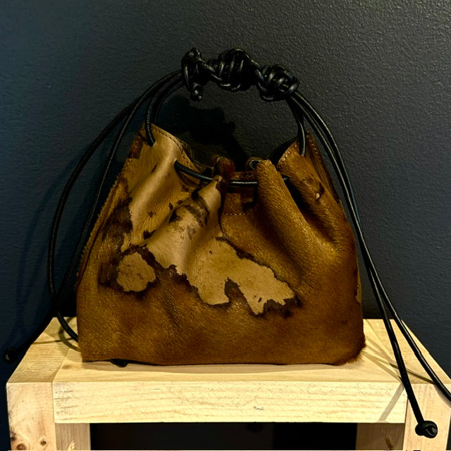 MINI DRAWSTRING BAG TOFFEE HAIR ON CALF