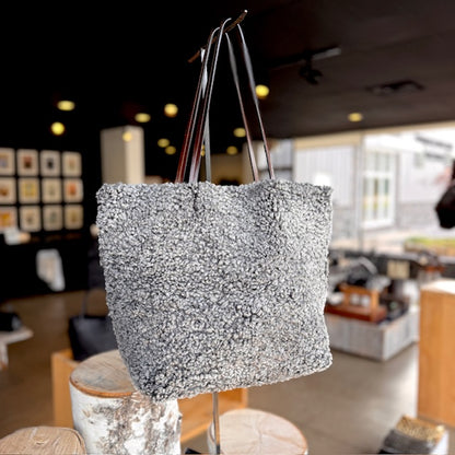 MEDIUM ESSENTIAL TOTE GRAY TEDDY BEAR SHEARLING