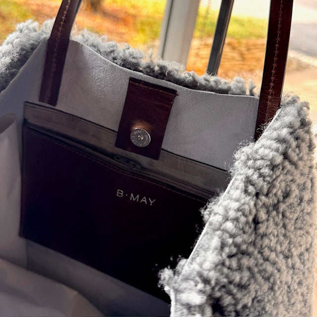 MEDIUM ESSENTIAL TOTE GRAY TEDDY BEAR SHEARLING