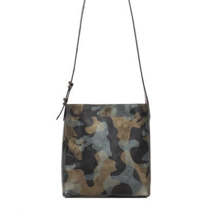FRONT POCKET MESSENGER CAMO W PINK