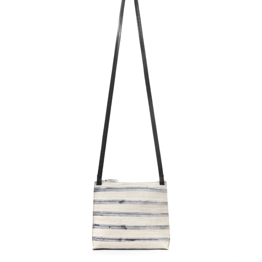 LARGE STRAPPY POUCH STRIPED EEL