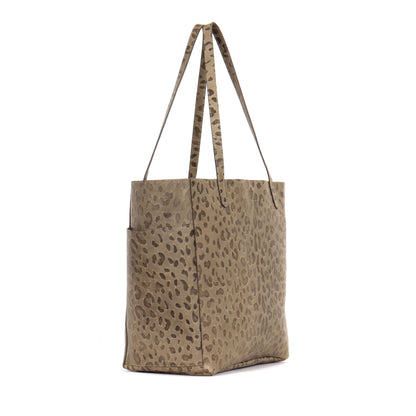 SLOUCHY POCKET TOTE MUSHROOM EMBOSSED LEO