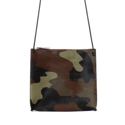 STRAPPY POUCH CAMO HAIR ON CALF
