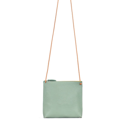 STRAPPY POUCH LAUREL PEBBLED CALF