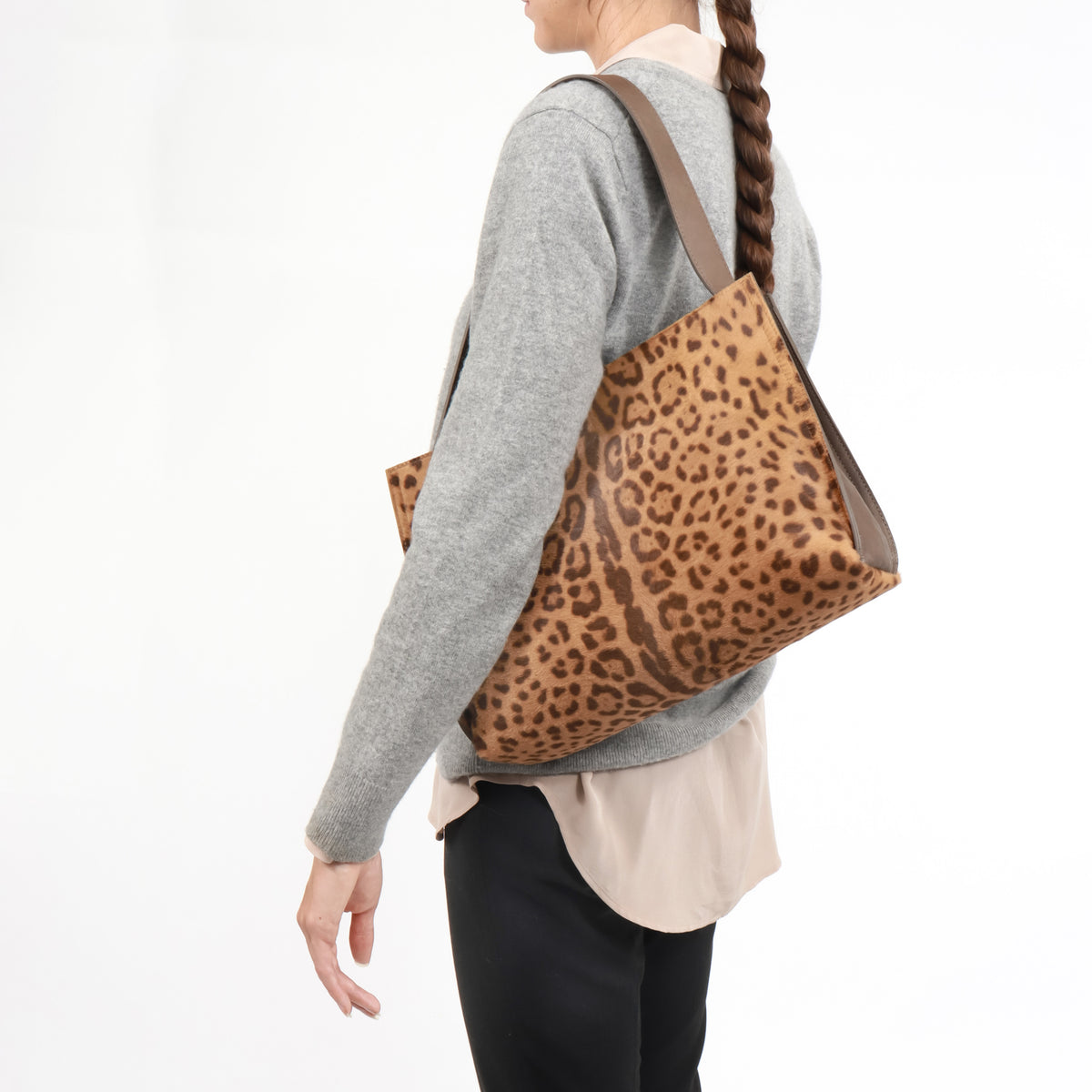 ZIP SHOULDER BAG ASH SUEDE