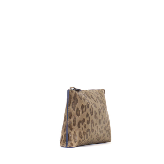 ESSENTIAL POUCH MUSHROOM EMBOSSED LEOPARD