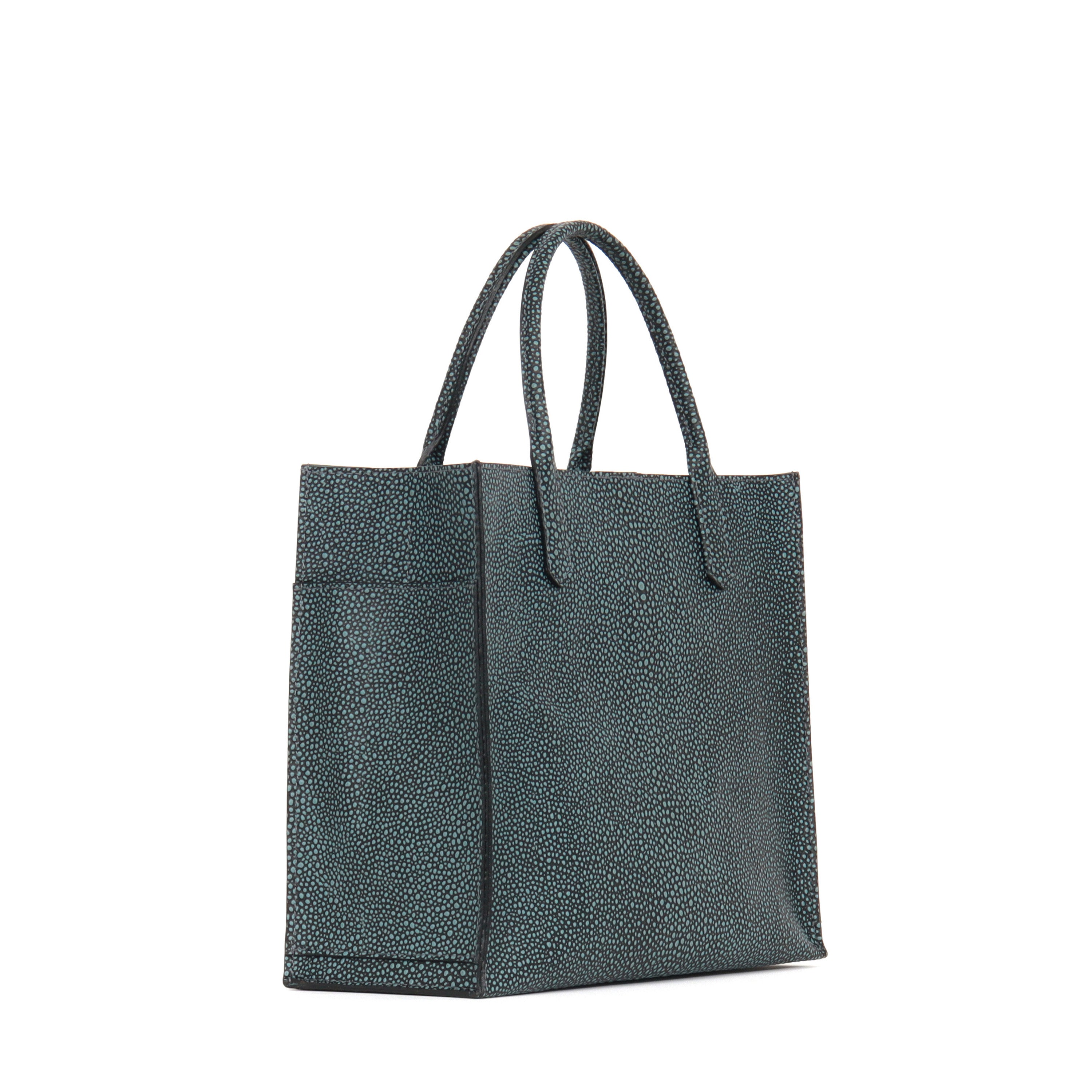 HARBOR TOTES – B.MAY
