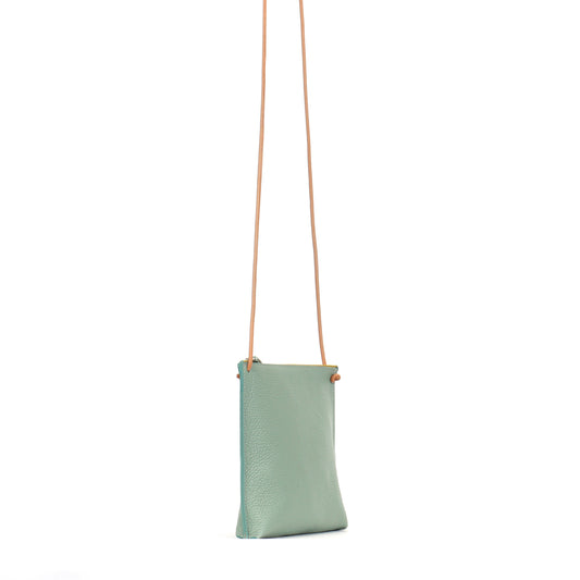 STRAPPY POUCH LAUREL PEBBLED CALF