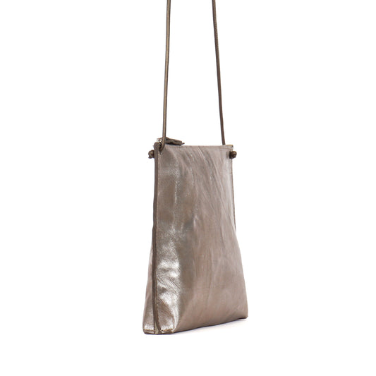 STRAPPY POUCH LIQUID METAL SHEEPSKIN