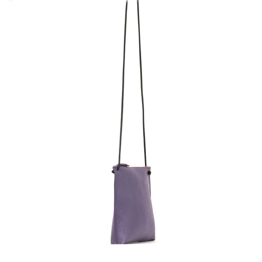 STRAPPY POUCH ORCHID PEBBLED CALF