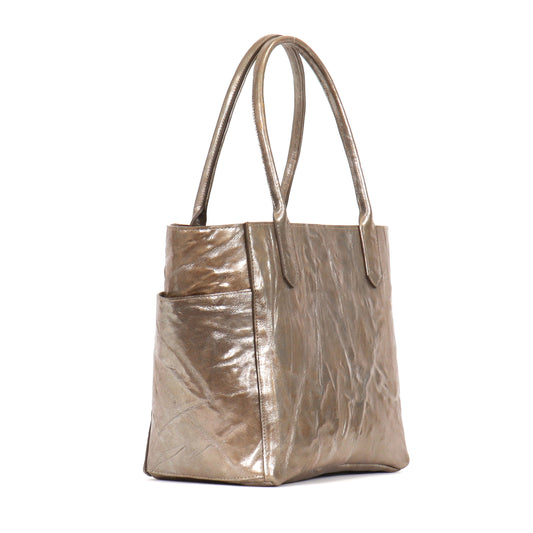 SMALL POCKET TOTE LIQUID METAL SHEEPSKIN