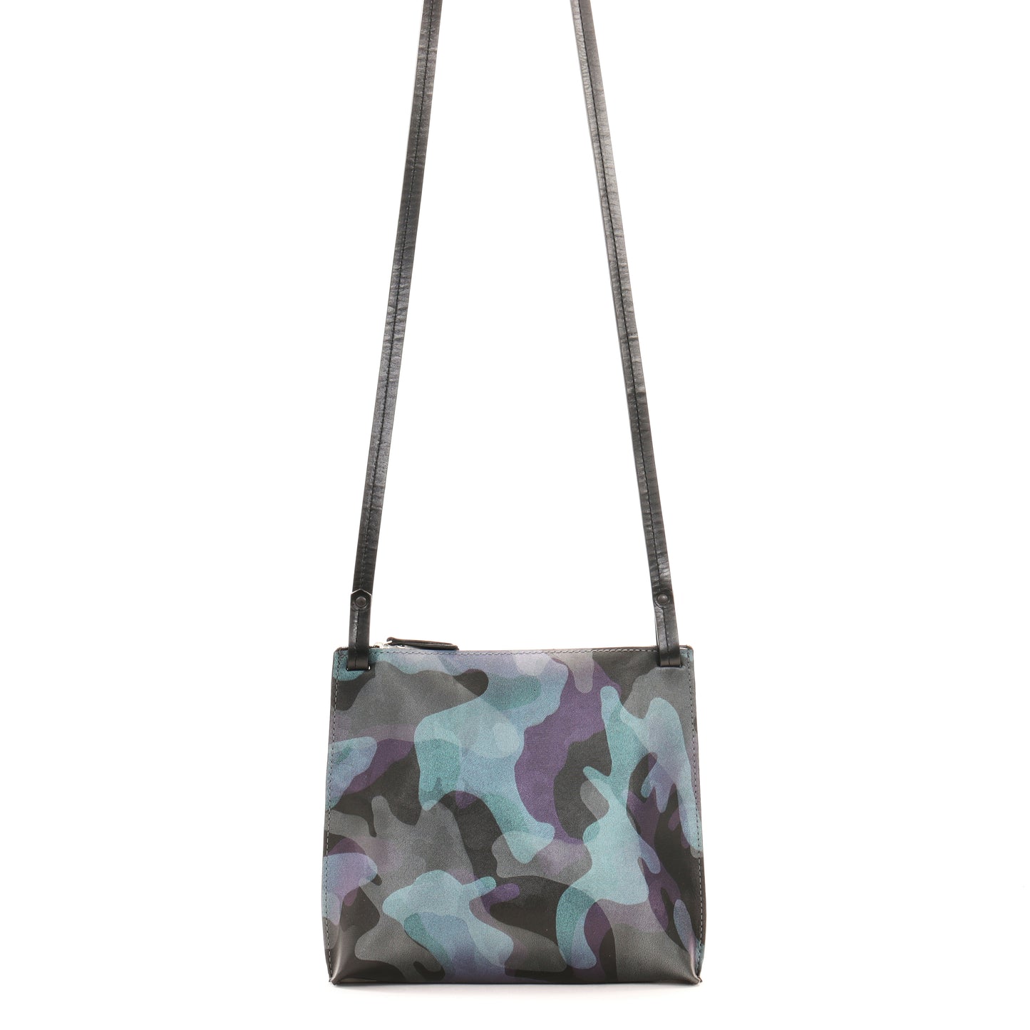 LARGE STRAPPY POUCH BLUE CAMO