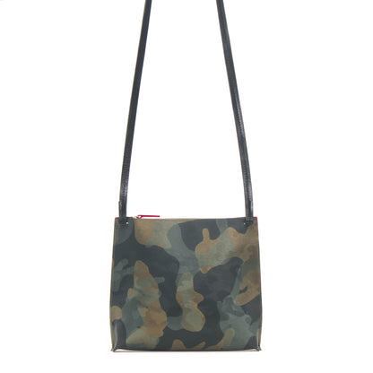 LARGE STRAPPY POUCH CAMO W PINK